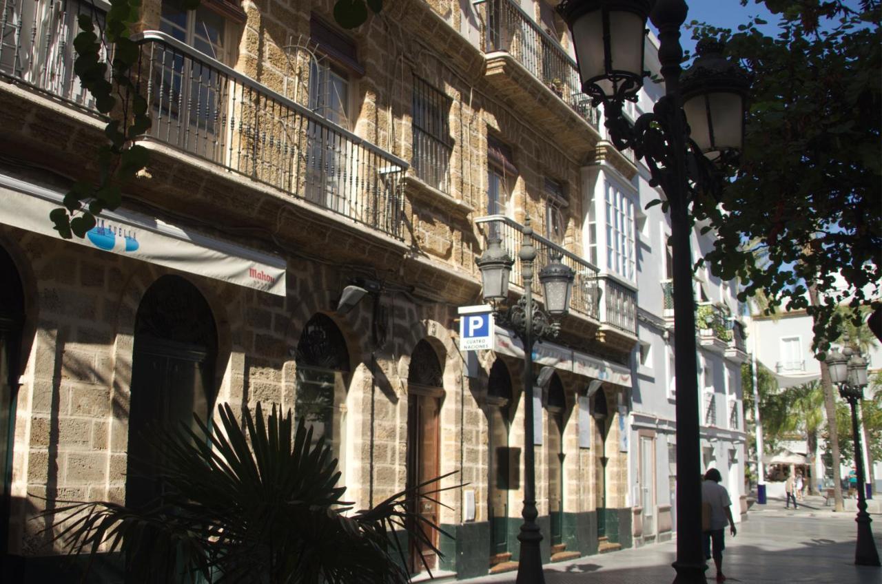 Pensión Las Cuatro Naciones Cádis Exterior foto